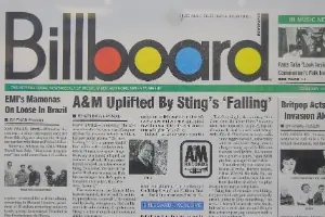 Imagem mostra capa da revista Billboard cita Mamonas Assassinas