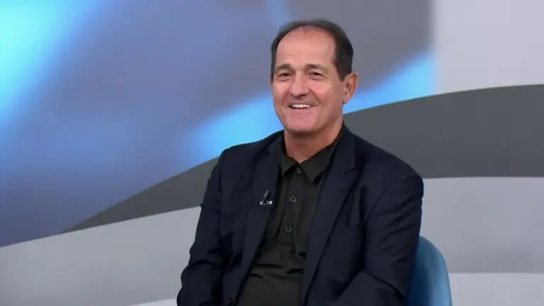 VÍDEO: Sem máscara, Muricy Ramalho briga com guardas na praia