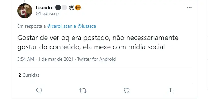 Tweet sobre comentário sobre Sarah