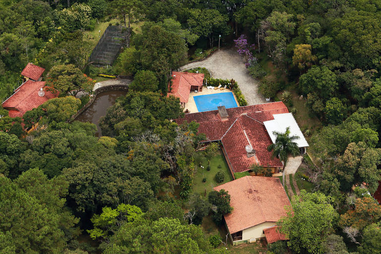 Imagem área mostra sítio localizado em Atibaia, São Paulo. Uma das condenações que levou Lula a cadeia