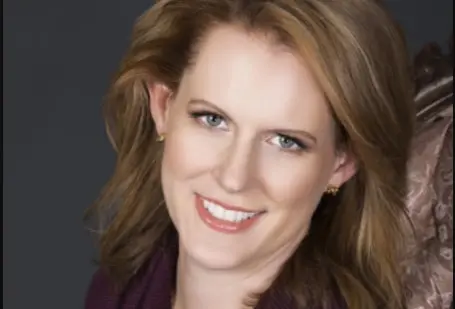 Tessa Dare comenta o BBB21 nas redes sociais