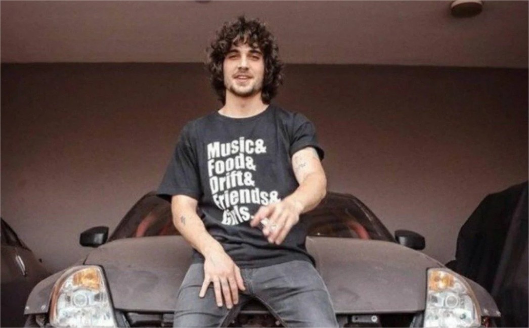 fiuk vendeu carro