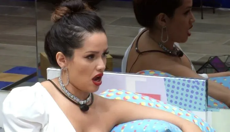 Juliette conversando com Gilberto