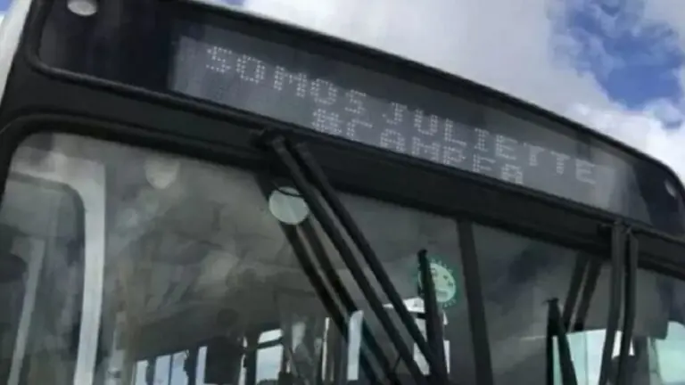 BBB21: Juliette ganha mensagem em letreiros de ônibus na Paraíba