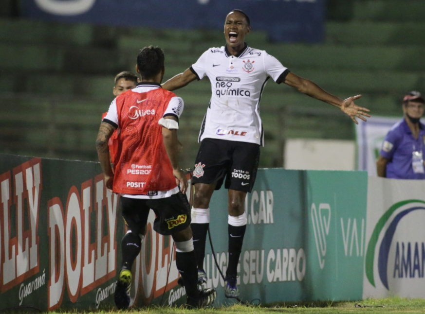 Corinthians terá maratona nos próximos jogos e precisará rodar o elenco