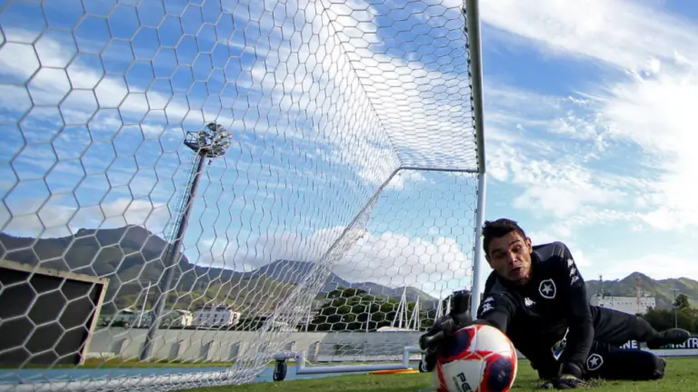 Jogo do Botafogo hoje [4-4]: como assistir, horário e escalações