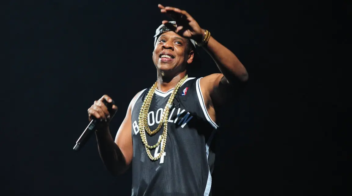 Jay-z é torcedor do time dos Nets e já foi acionista da franquia
