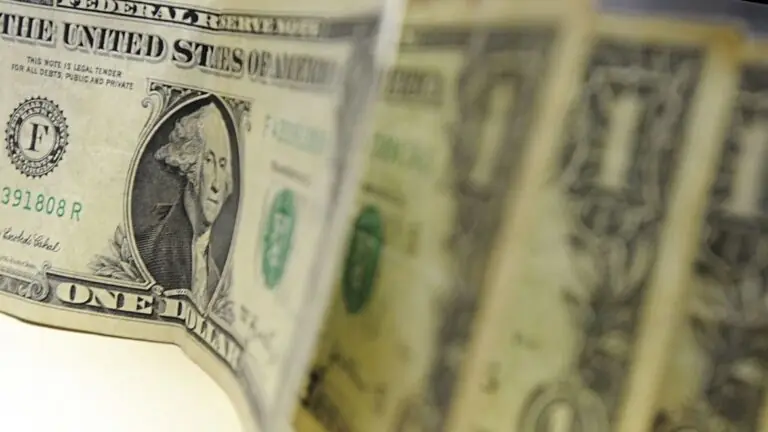Dólar entre R$ 5,60 e 5,70, preveem analistas. Veja os motivos