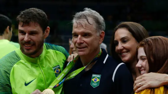 Bernardinho será o novo treinador da França; confira seus títulos e carreira