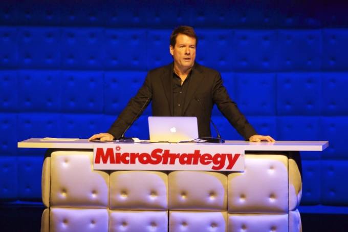 MicroStrategy compra bitcoin