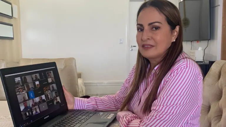 BBB21: beijo de Fiuk e Gil vira debate de vereadores em Manaus