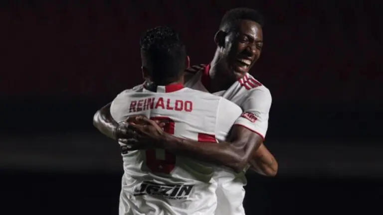 Jogos de hoje na TV: onde assistir as partidas desta segunda-feira (12/04)