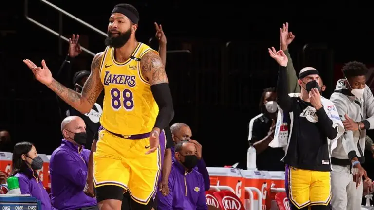 Hornets x Lakers: onde assistir e horário da NBA hoje – 13/04