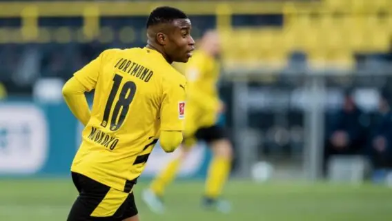 Conheça Youssoufa Moukoko, joia do Borussia Dortmund