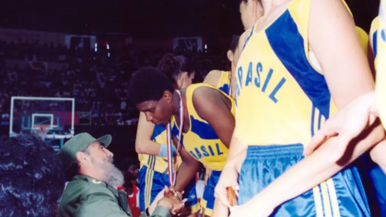 Ruth de Souza morre vítima da Covid; relembre títulos no basquete