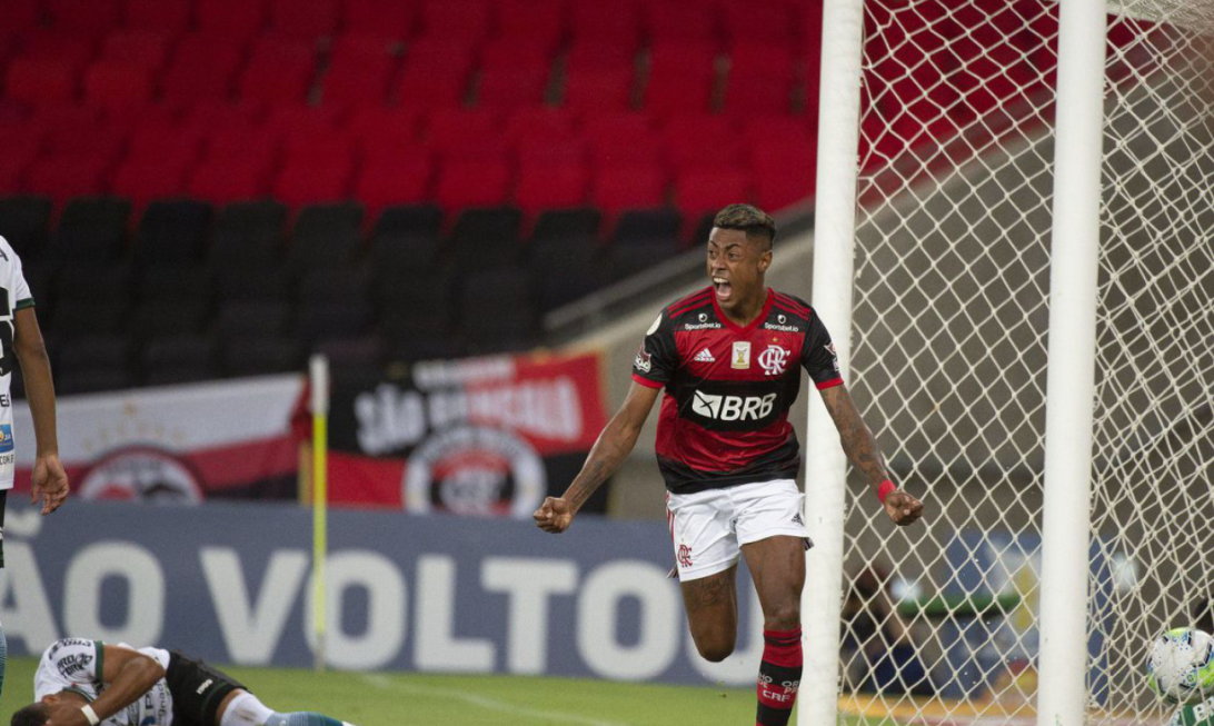 Veja quanto o Flamengo vai arrecadar com patrocínio na camisa