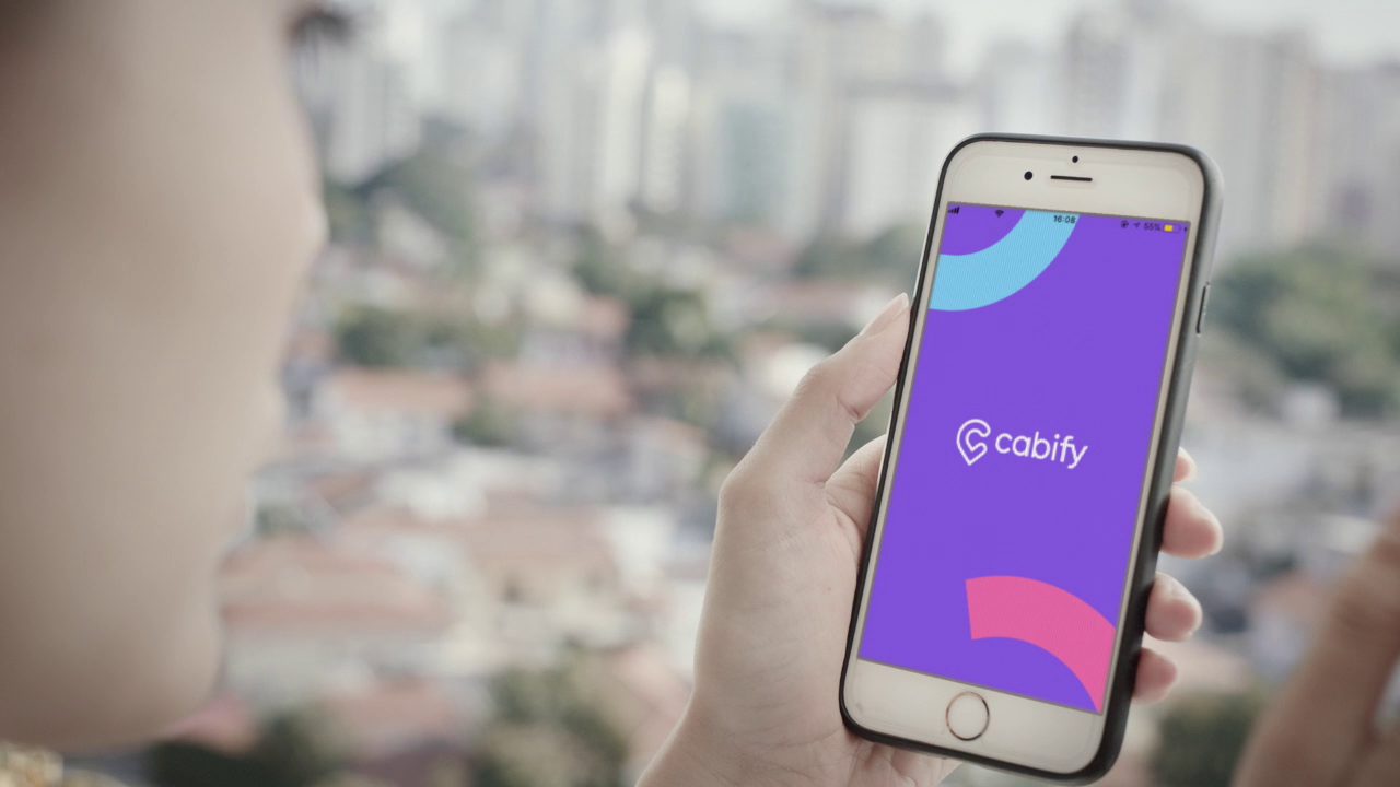 app-cabify matéria fala sobre o fim das operações da empresa espanhola concorrente do Uber cabify no Brasil