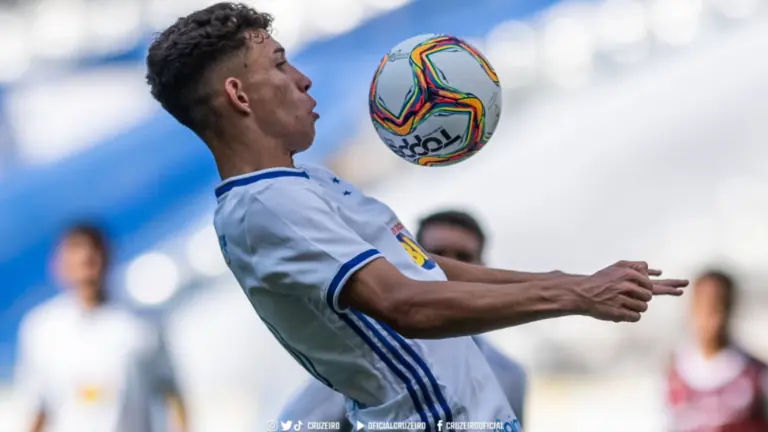 Jogo do Cruzeiro hoje 7/4: onde assistir, horário e escalação