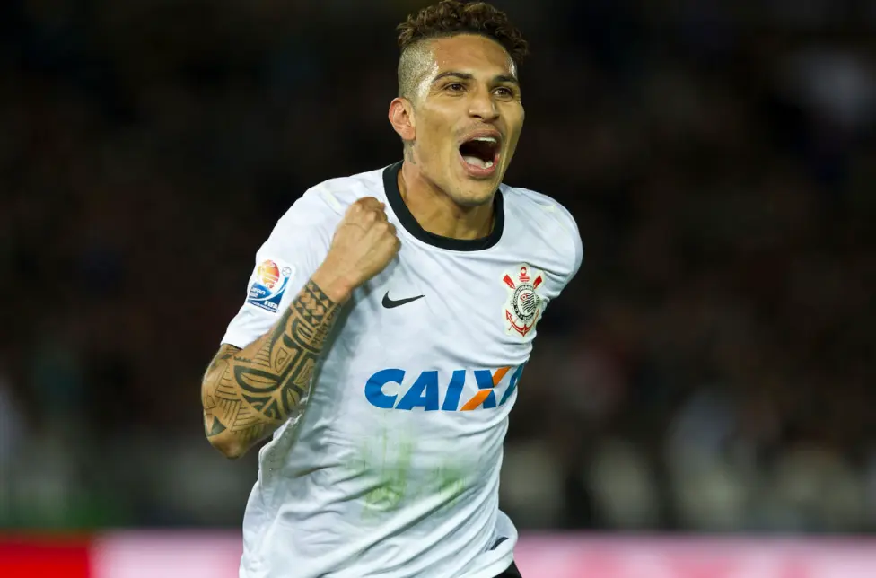 Conquista do Mundial de 2012, marcou uniforme do Timão com patrocínio da Caixa