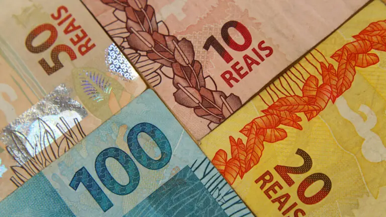 Calendário do auxílio emergencial: nascidos em agosto recebem hoje