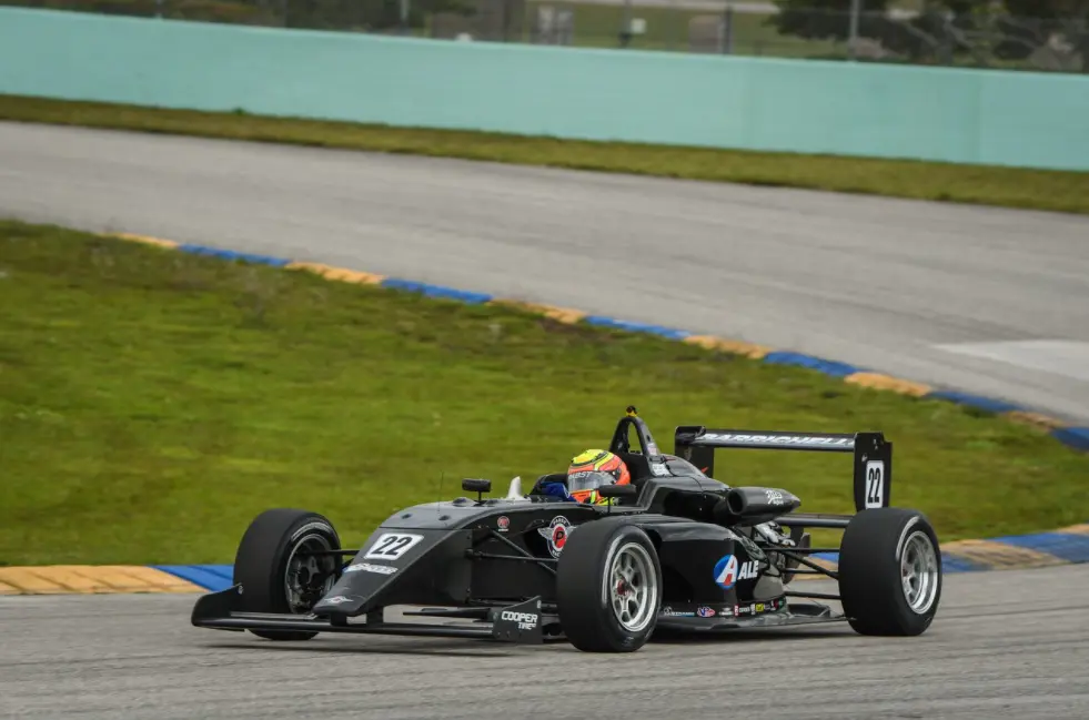 Dudu Barrichello corre pela F-Regional Europeia 