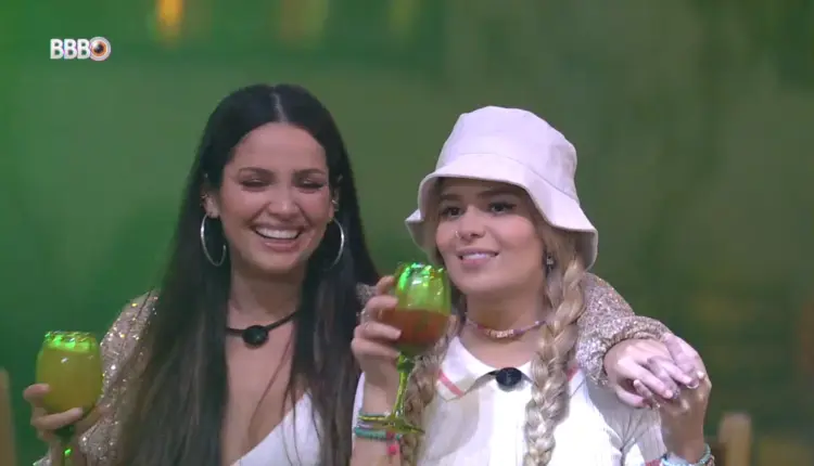 Talarica Juliette e Viih Tube na festa do líder Caio no BBB21