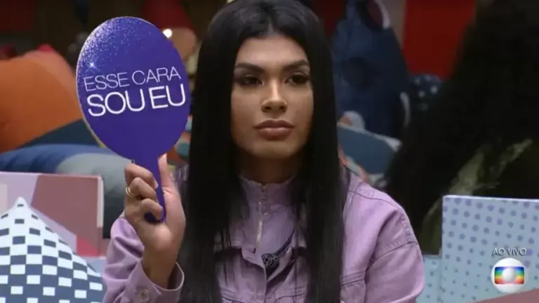 Jogo da discórdia BBB21 é inspirado em Roberto Carlos e tem climão