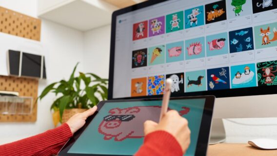 Artista brasileiro enfrenta Marvel e DC por direito de venda de NFT