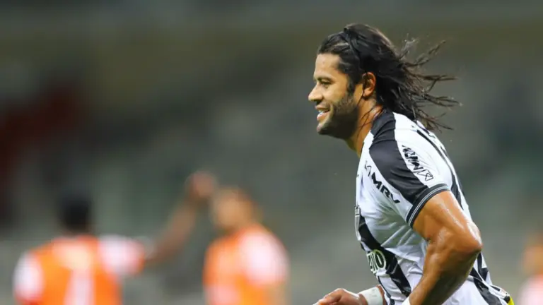 Veja as principais contratações do futebol brasileiro para a temporada