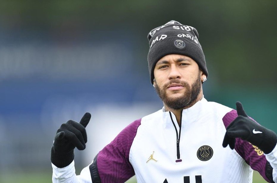 Homem é preso após tentar invadir casa de Neymar na França