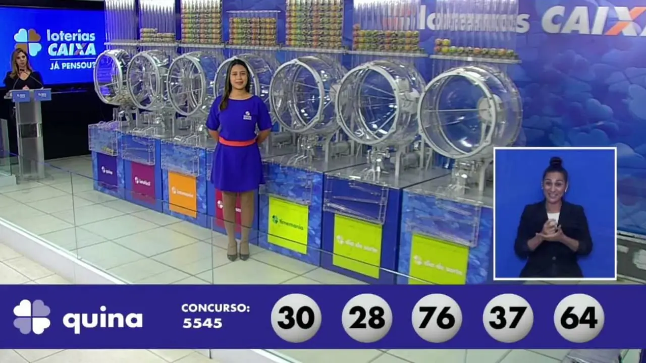 A imagem mostra volantes da Quina 5545