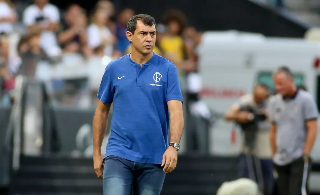 Fábio Carille ficou jogos invictos no Corinthians, mas em 2019