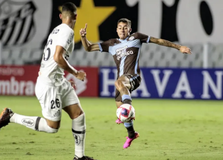 Derrota para o Corinthians culminou em saída de Holan do comando do Peixe