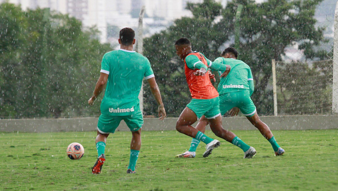 Saiba como assistir ao vivo jogo entre Iporá e Goiás