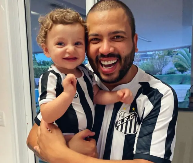 Projota é torcedor fanático do time da Vila