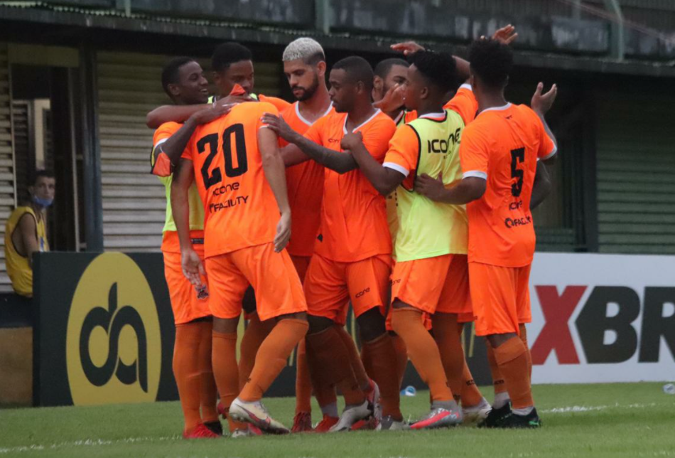 Veja como assistir o jogo entre Nova Iguaçu e Resende