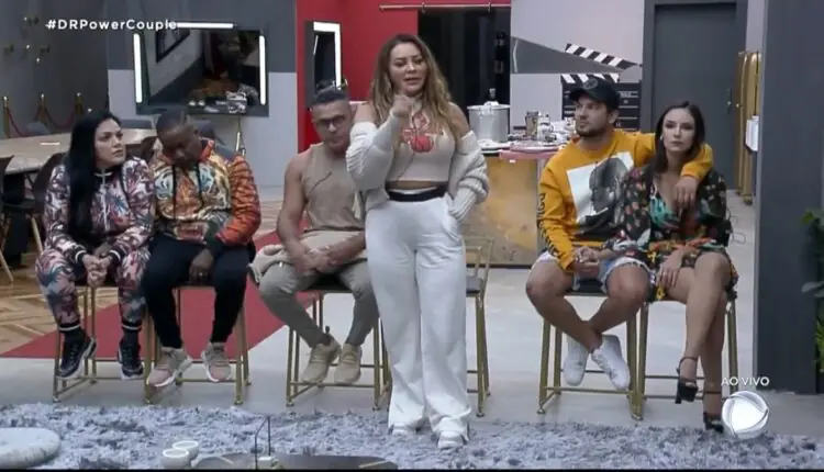 Quem saiu do Power Couple 2021