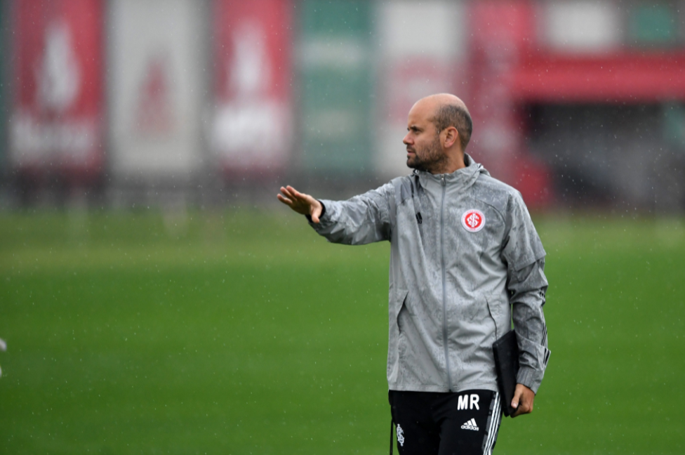 Saiba onde assistir jogo do Inter e Olimpia, hoje, na Libertadores