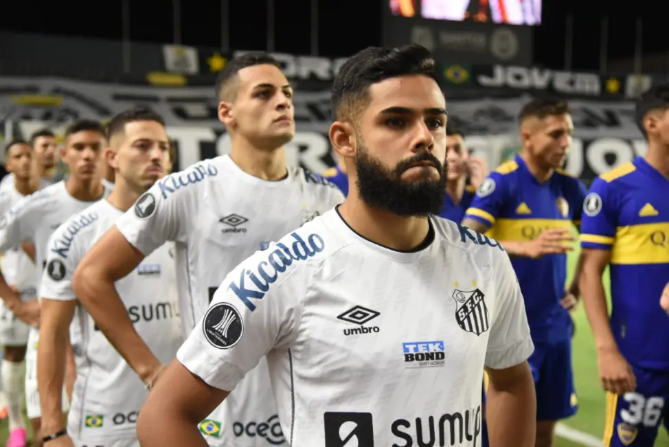 Peixe venceu o Boca Juniors na última rodada e então ainda sonha com a vaga nas oitavas