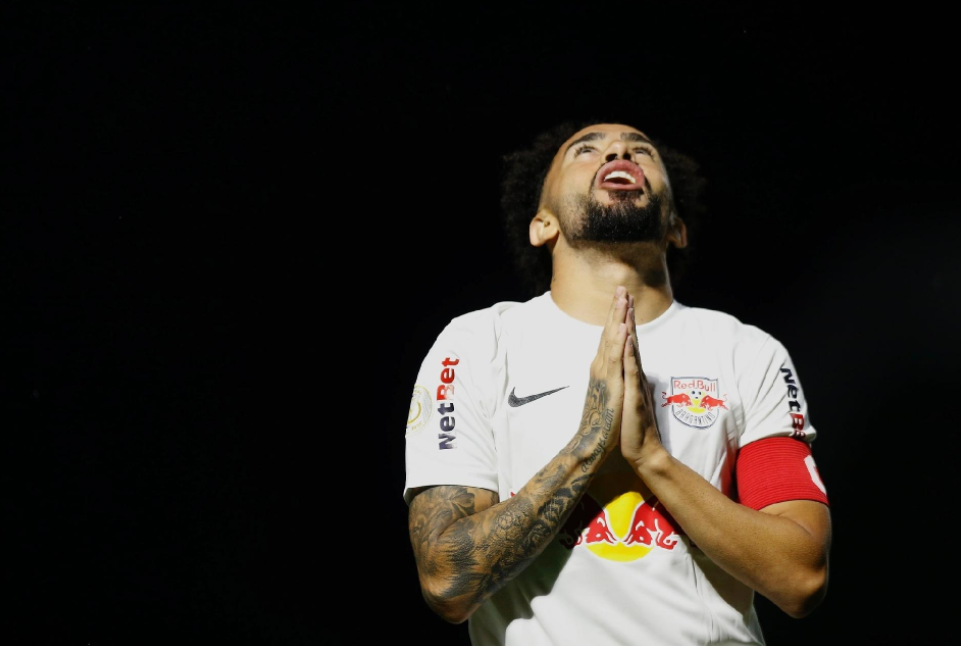 Confira como assistir ao vivo jogo da Chapecoense e RB Bragantino, hoje