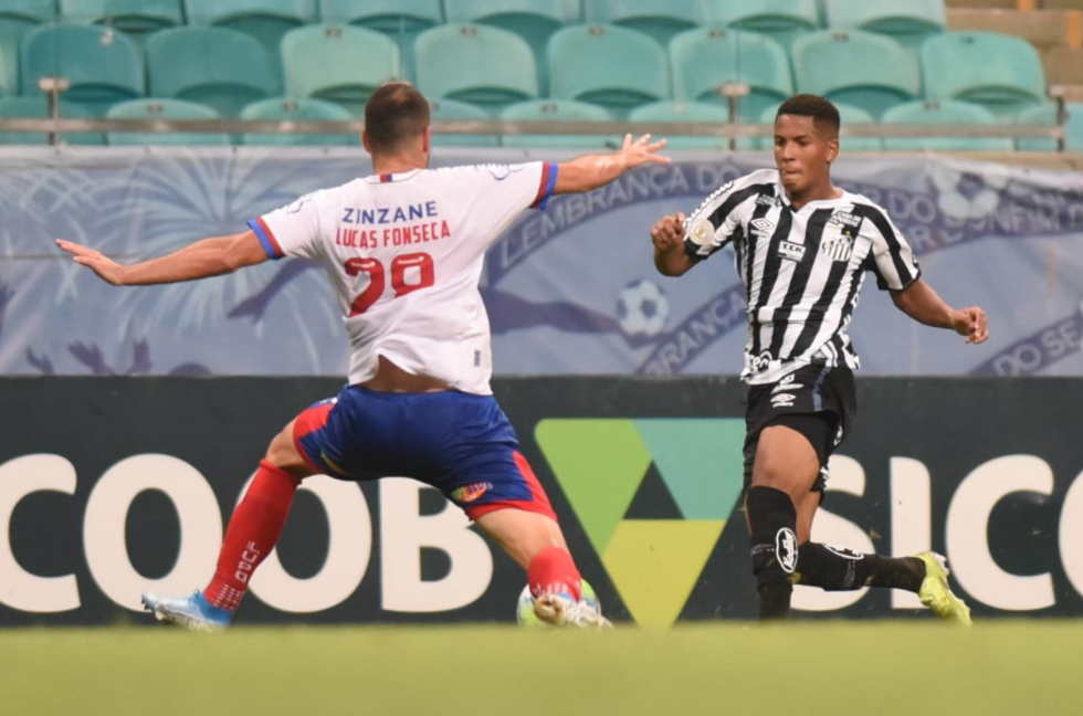 Veja como assistir ao vivo jogo do Bahia e Santos, hoje