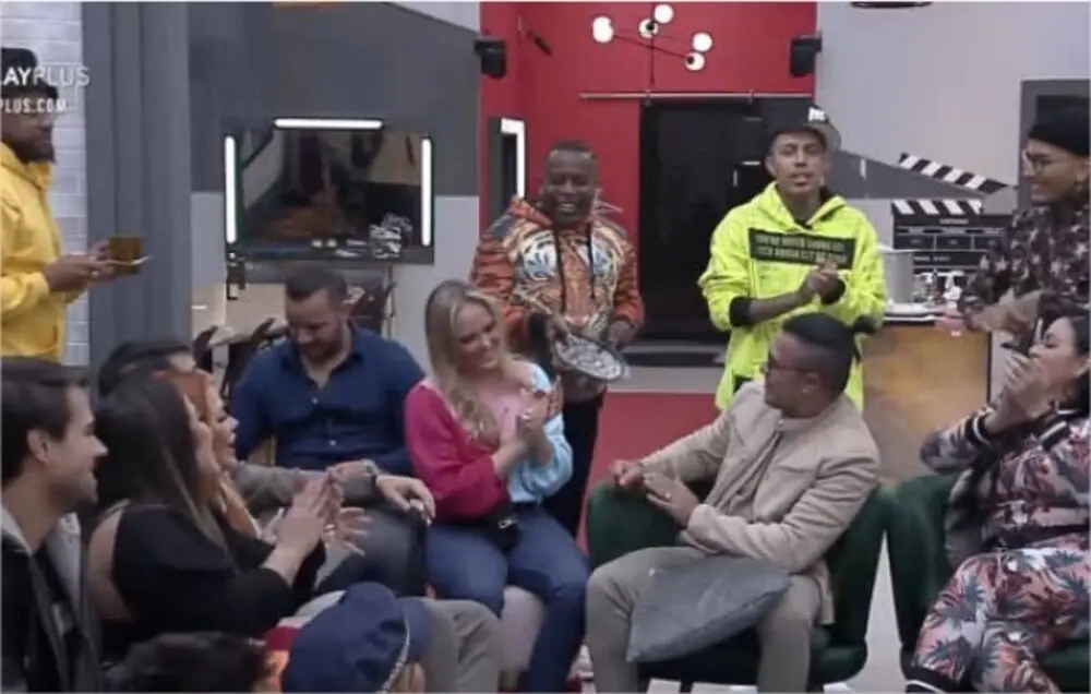 assistir power couple ao vivo