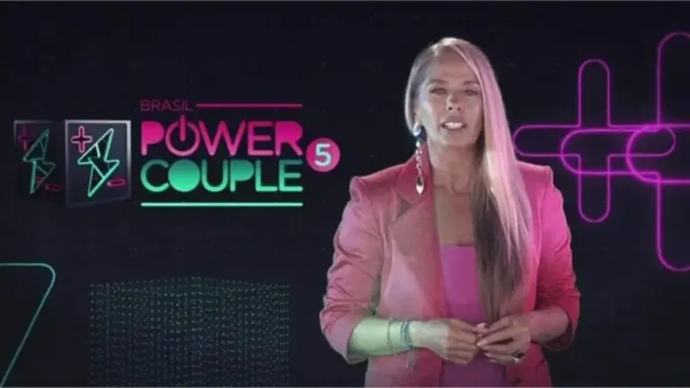 Que horas começa o Power Couple hoje, segunda-feira (10/05)?