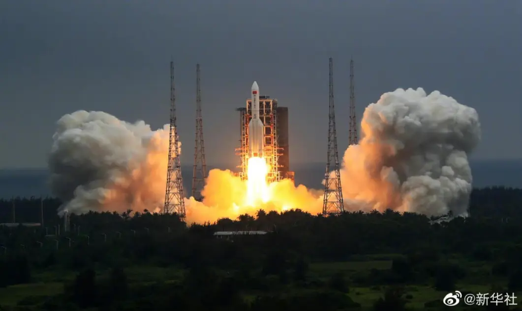 Foguete chinês descontrolado está prestes a cair na terra