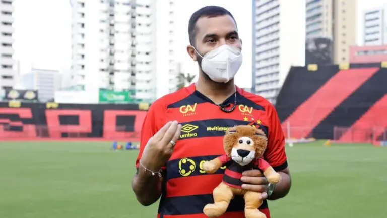 Gil do Vigor sofre ataque homofóbico de conselheiro do Sport