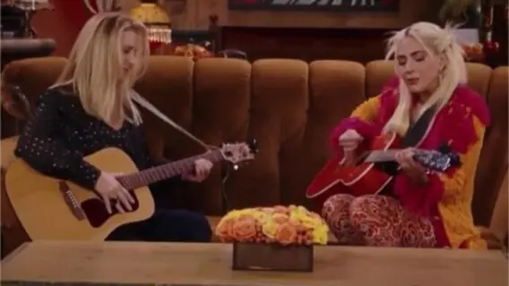 VÍDEO: Lady Gaga e ‘Phoebe’ cantam Smelly Cat em Friends