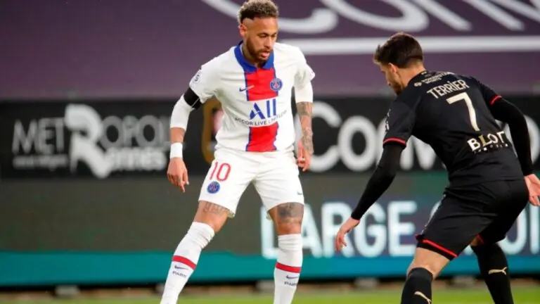 O PSG precisa de que para ser campeão do Campeonato Francês?