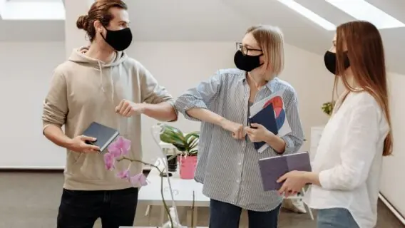 Não usar máscara no trabalho pode dar demissão por justa causa