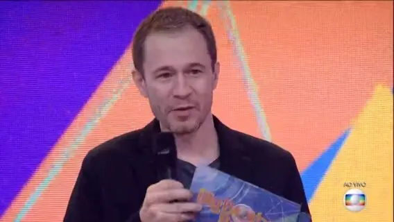 BBB21: veja o discurso de Tiago Leifert para Juliette campeã