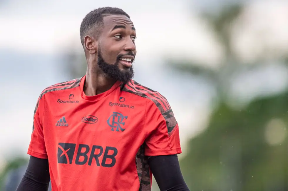 Gerson ainda não definiu se vai ou não sair do Flamengo